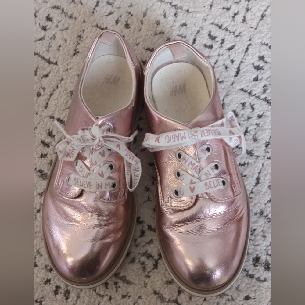 Believe in Magic rose metallic sneakers